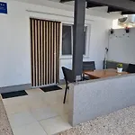 Appartamento With Parking Space - 22626 Vir