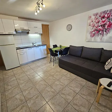 Apartman With Parking Space - 22626