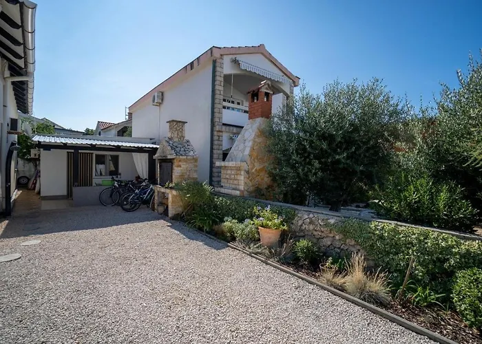 With Parking Space - 22626 Appartement *