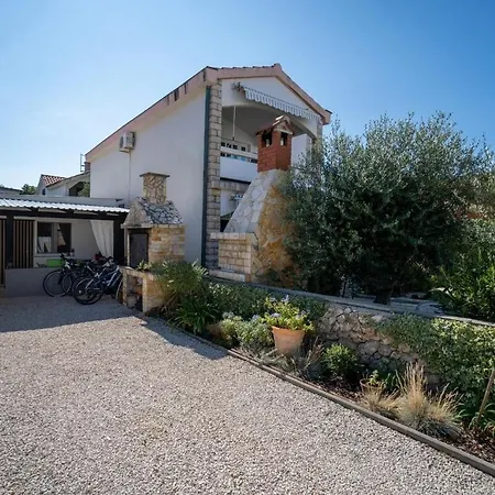 With Parking Space - 22626 Lägenhet *