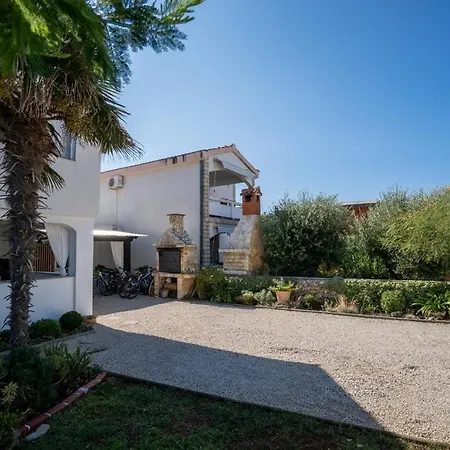 With Parking Space - 22626 Lägenhet